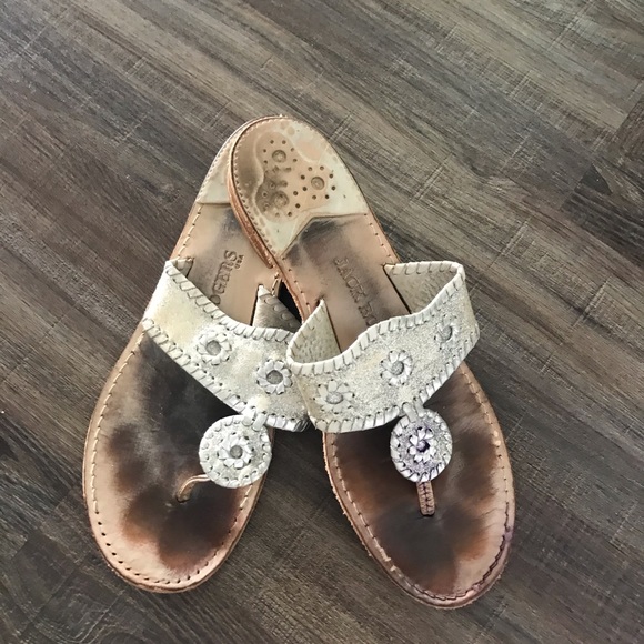 silver sandals size 10